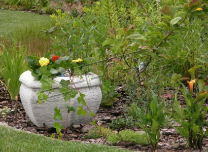 Natur Blumenkübel Pflanz Kübel Dekoration Garten Vasen Figur Blumentöpfe